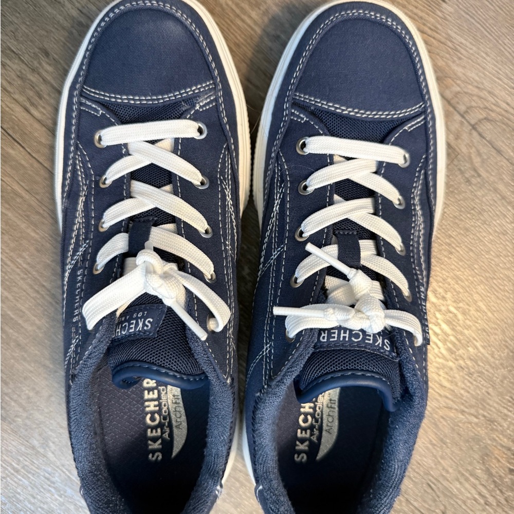 Skechers Arch Fit Arcade Slip-ins “See Ya There” Sneakers